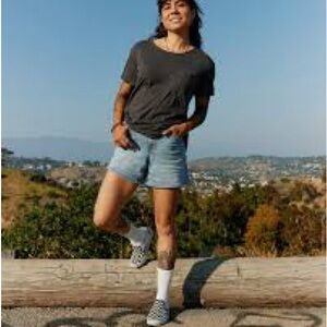 NWT Ripton DTJ skate short hemmed women’s 30